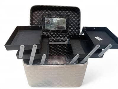 makeup and jewellery box and bags