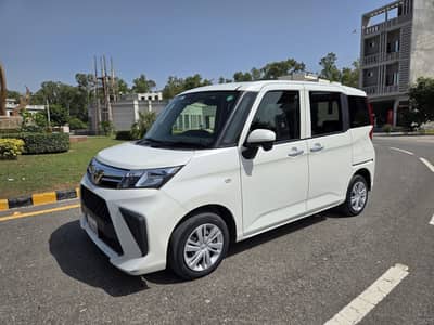 Toyota Roomy 2022