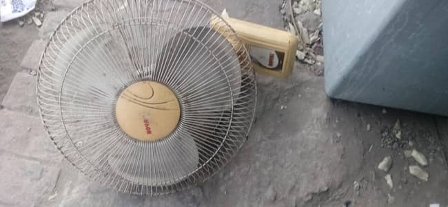 royal bracket fan for sale