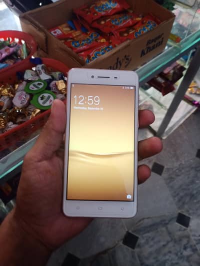 OPPO A37