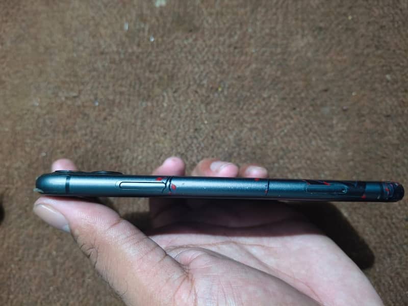 Apple iPhone 11 1