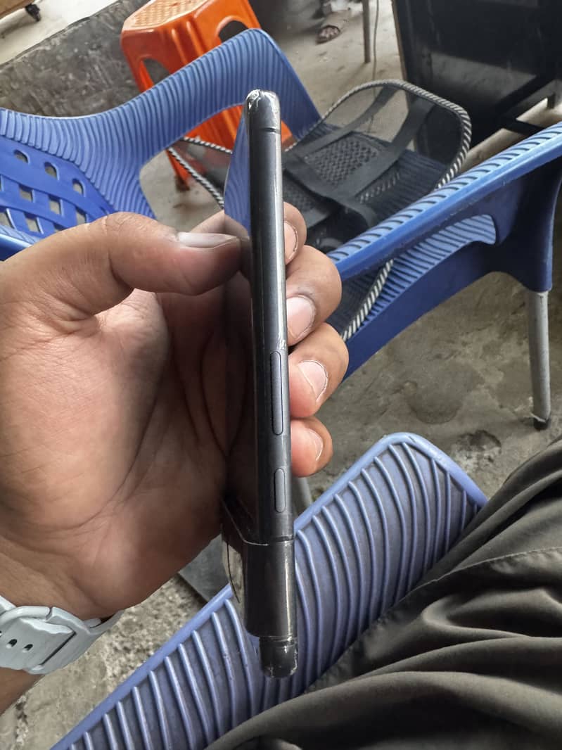 Google Pixel 8 2