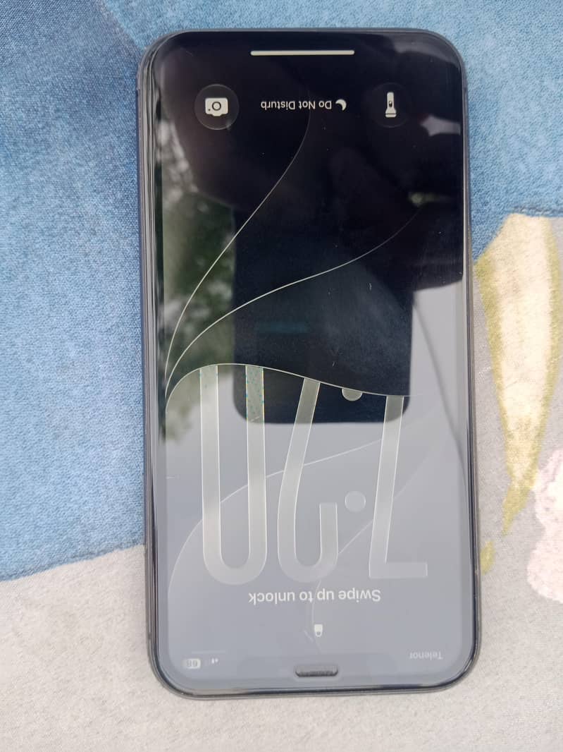Apple iPhone 11 4