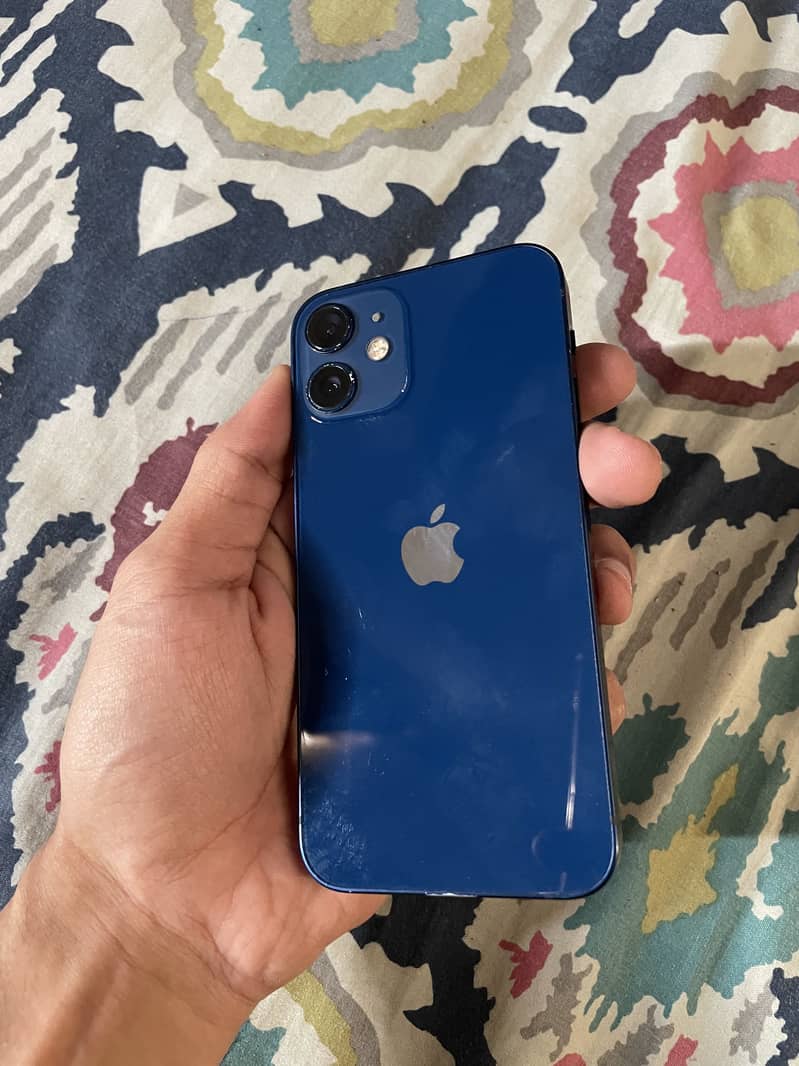 Apple iPhone 12 mini 0