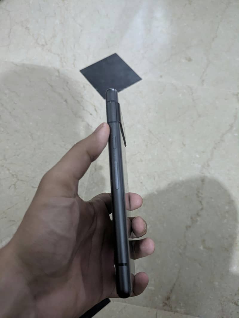 Google Pixel 7a 2