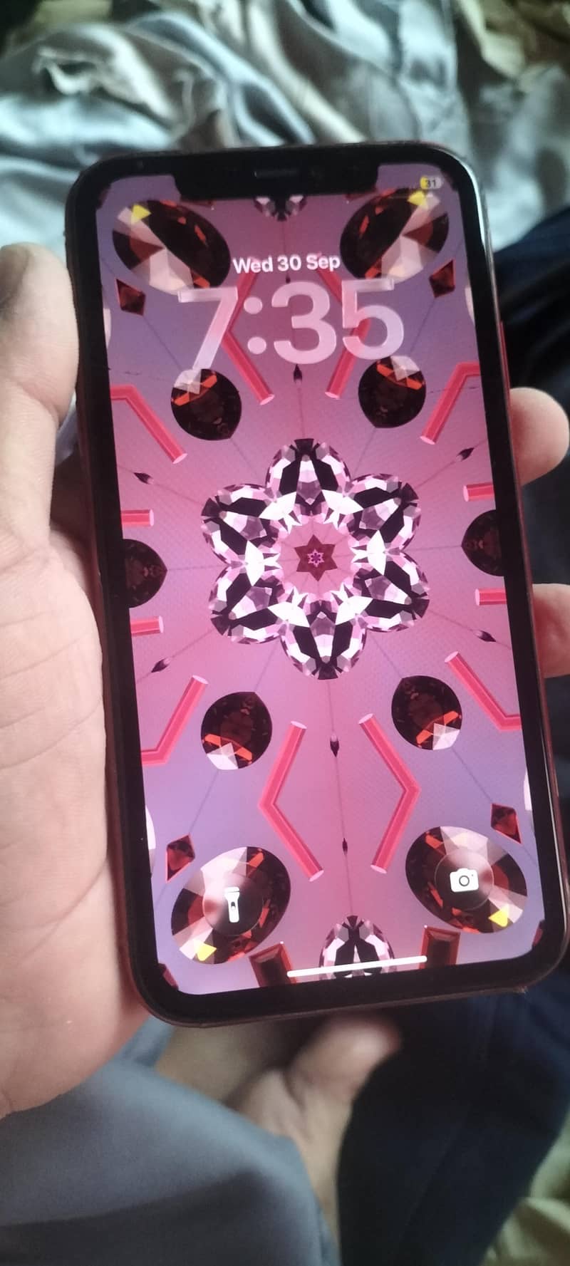 Apple iPhone 11 4