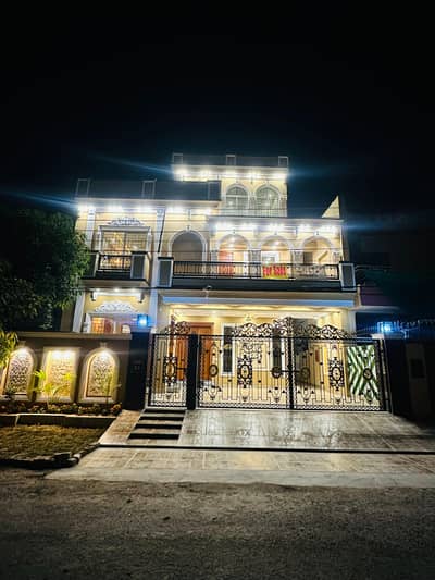10 Marla Brand New Modern Design Double Storey House For Sale