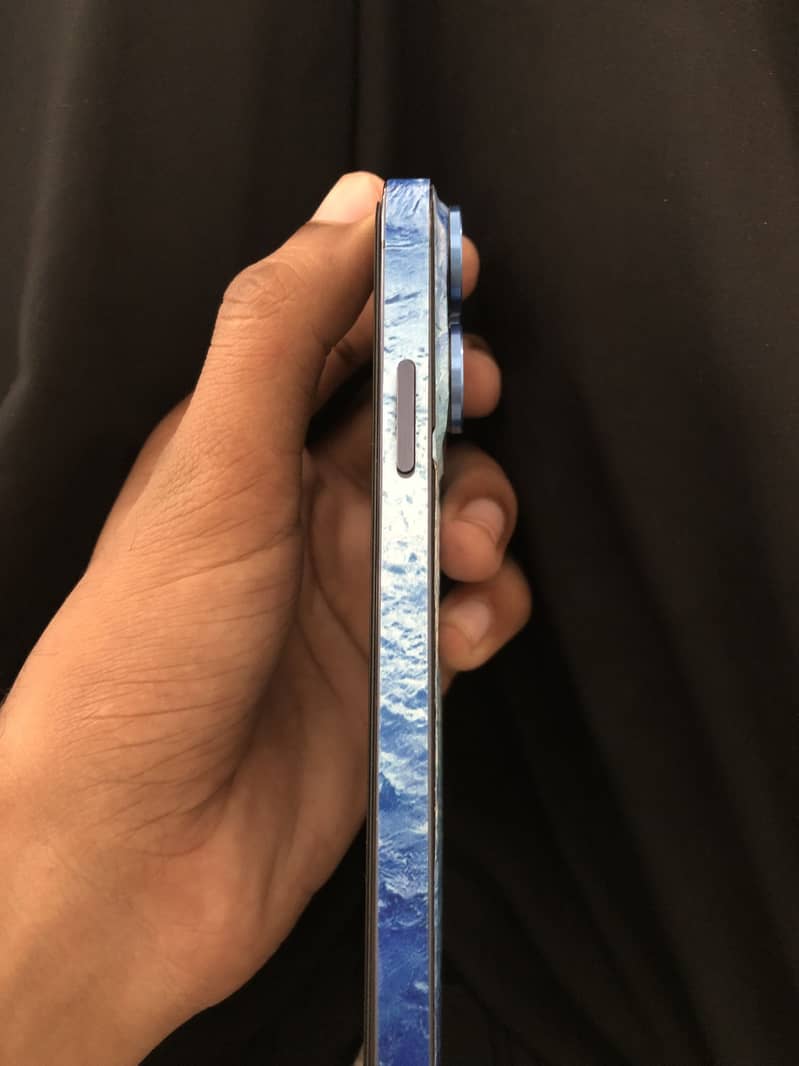 Apple iPhone XR 4