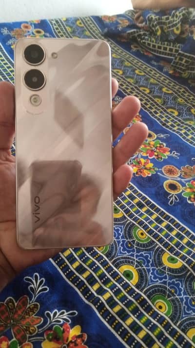 Vivo Y04 phone bilkul ok ha koi problem nhi ha box charger sath ha
