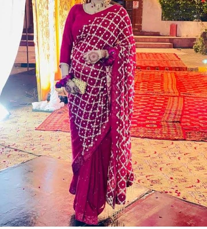 saree 0