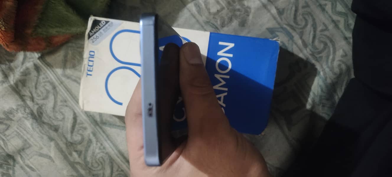 Tecno CAMON 20 2
