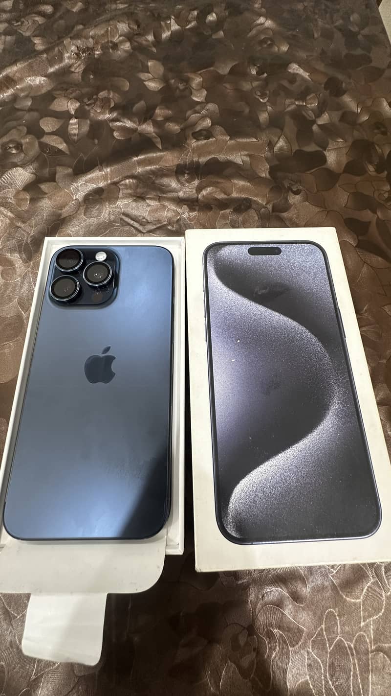Apple iPhone 15 Pro Max 0