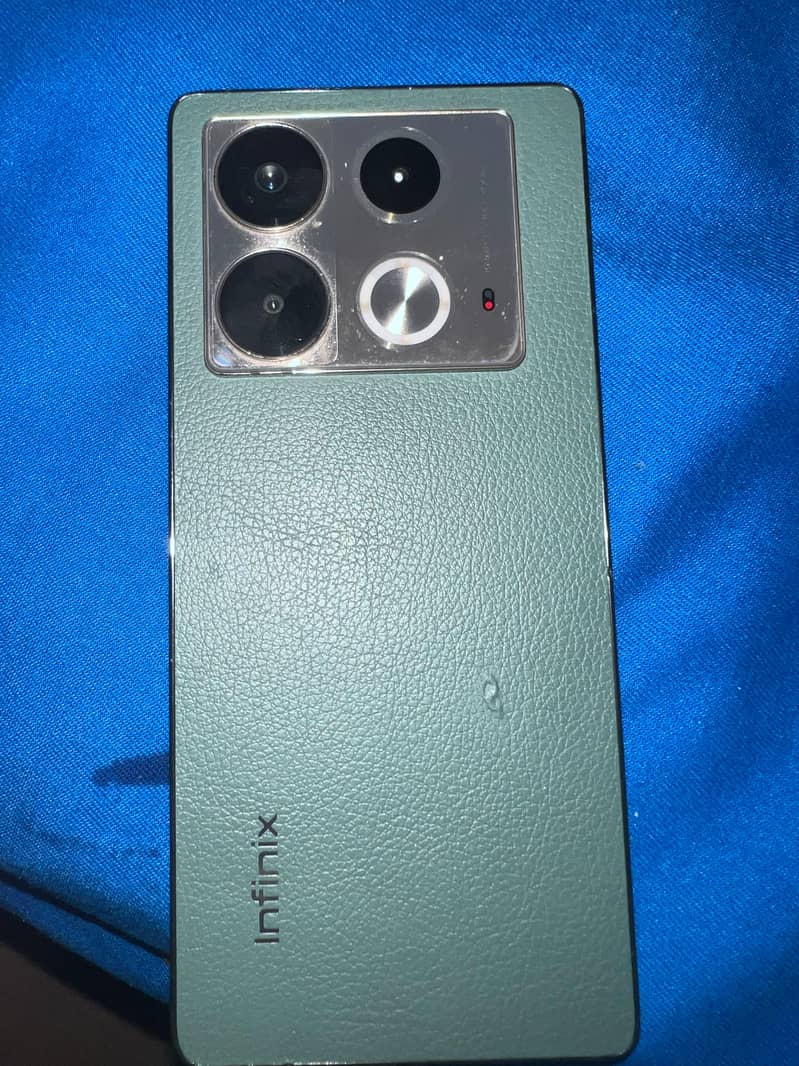 Infinix 40 0