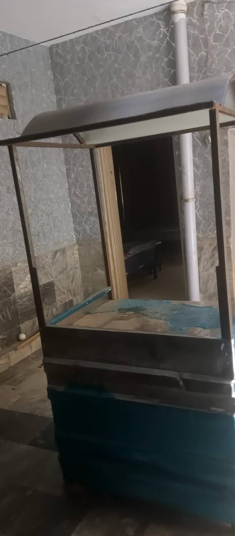 دکان کا کاؤنٹر برائے فروخت - بالکل نئی حالت میں 2