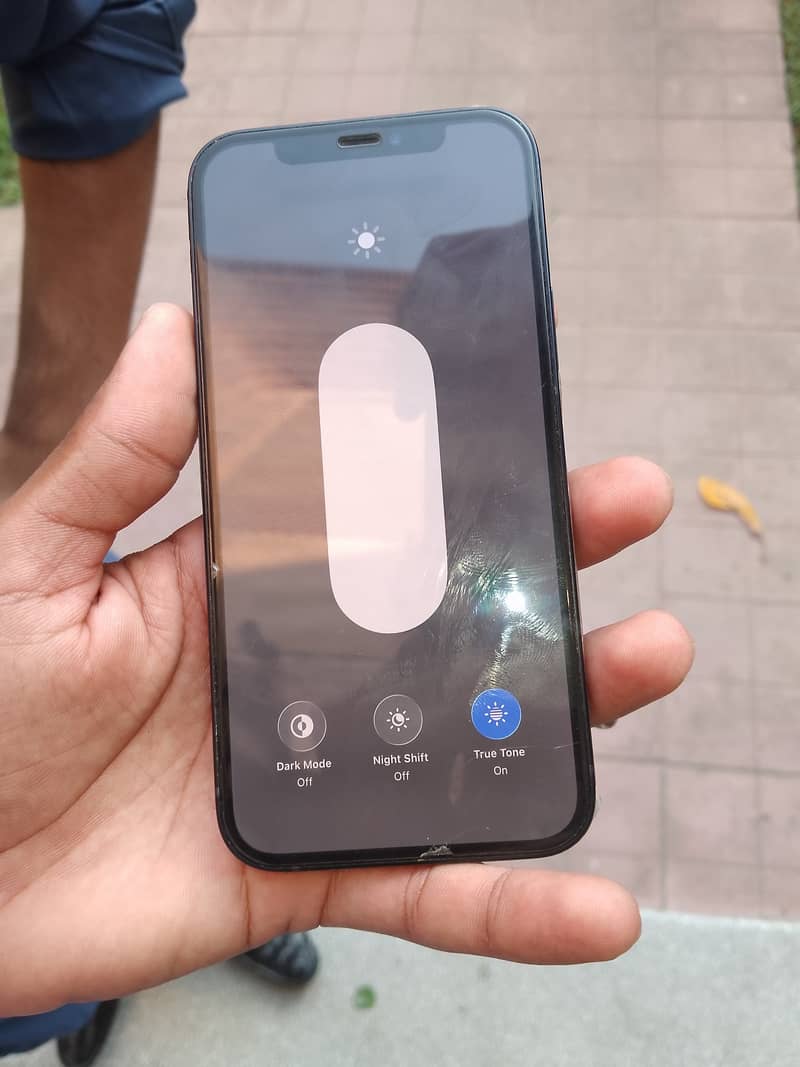 Apple iPhone 12 7