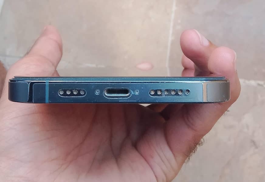 Apple iPhone 13 Pro Max 3