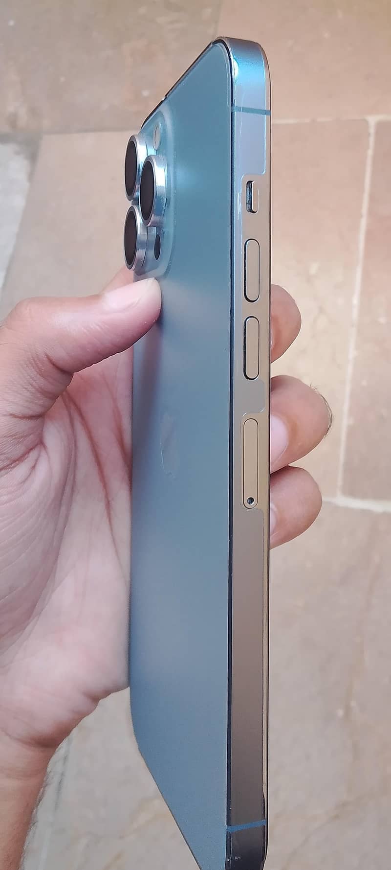 Apple iPhone 13 Pro Max 4