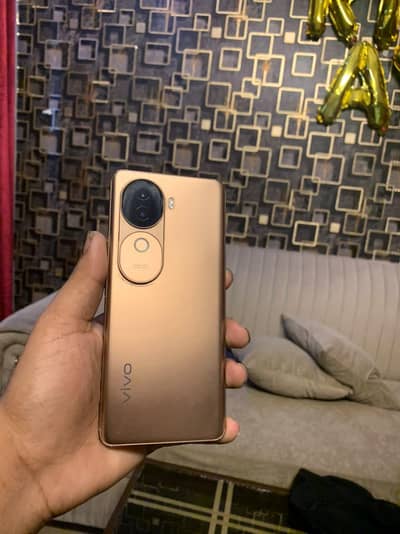 Vivo V40e