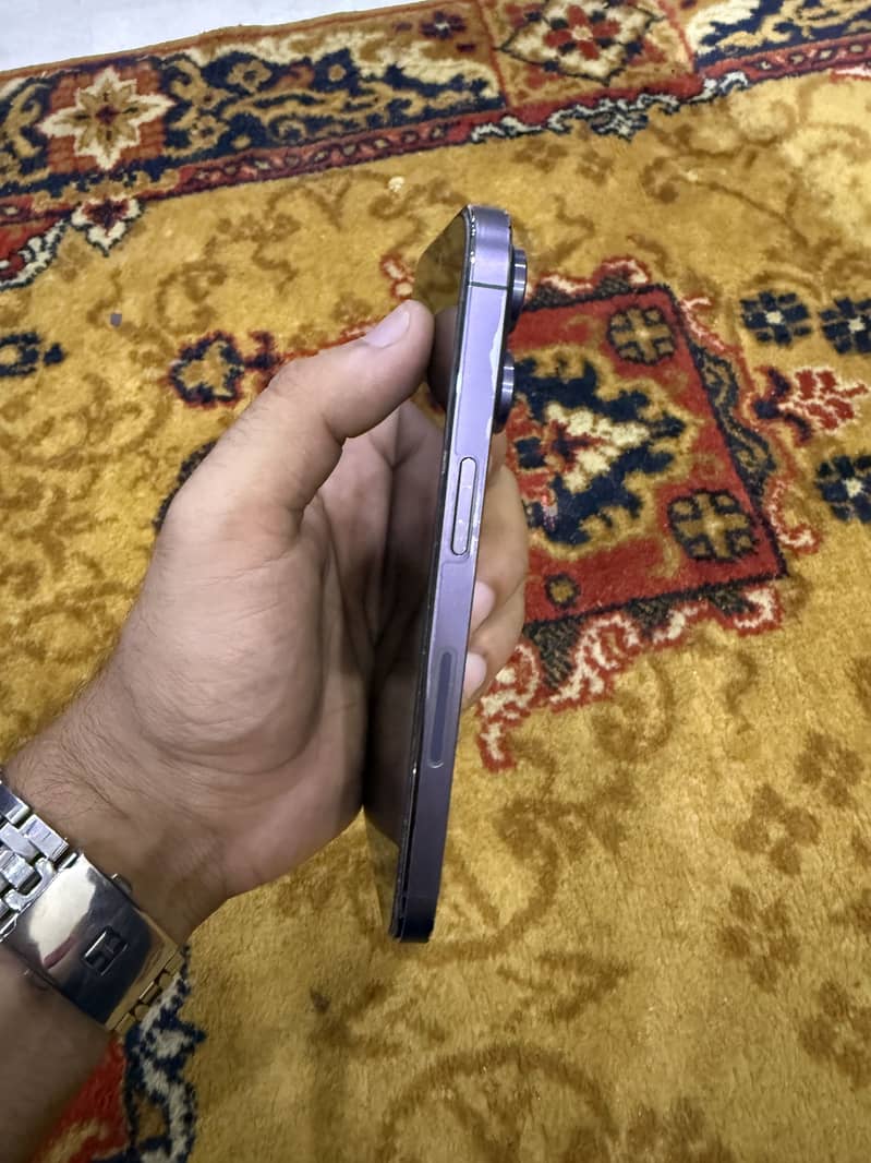 Apple iPhone 14 Pro 3