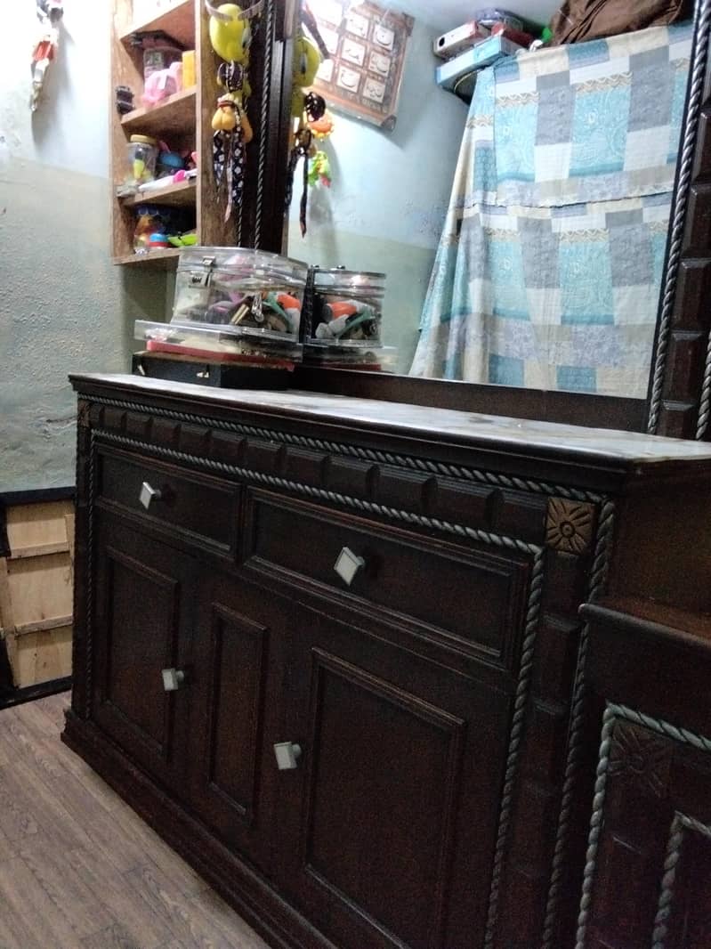 Dressing table 2