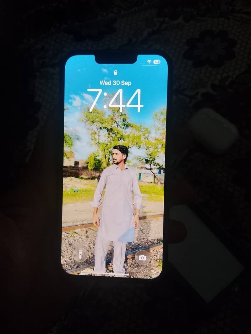 Apple iPhone 13 3