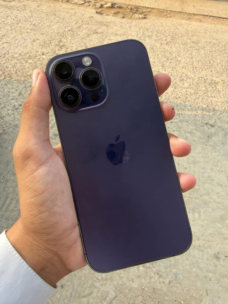 Apple iPhone 14 Pro Max 0