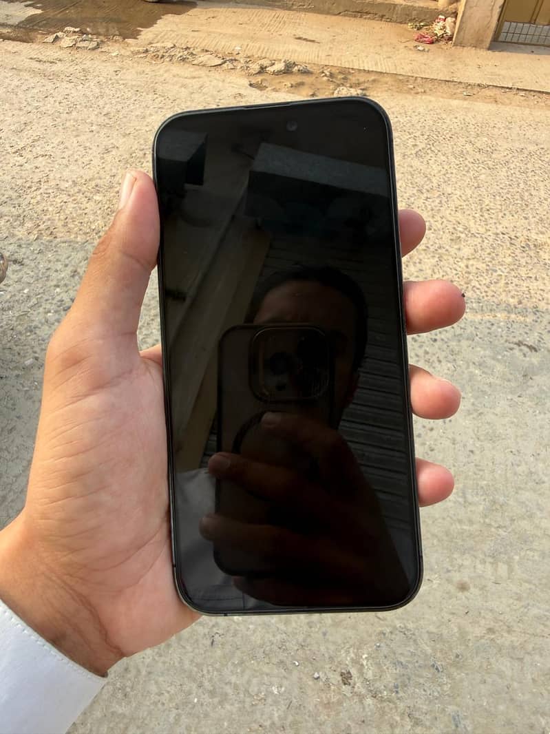Apple iPhone 14 Pro Max 1