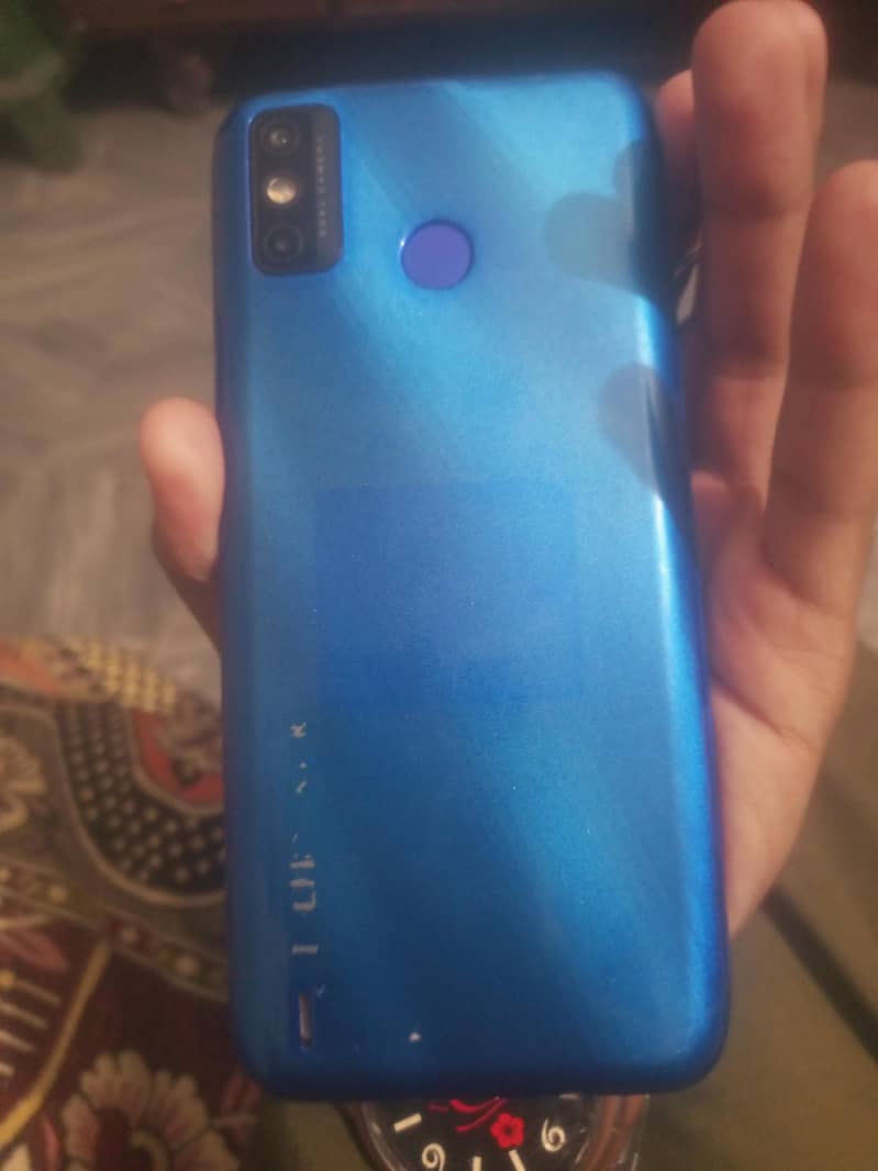 Tecno Spark 6 1