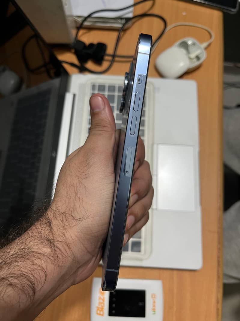 Apple iPhone 13 Pro Max 5
