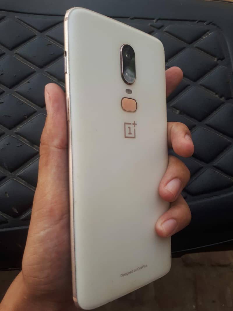 One Plus 6 4