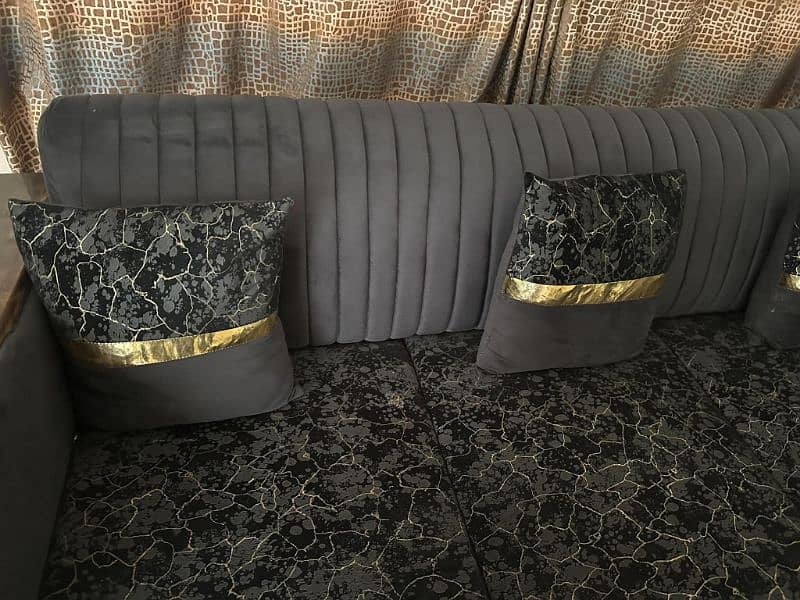 Sofa Set 7 Seater L Shaped + Table 4