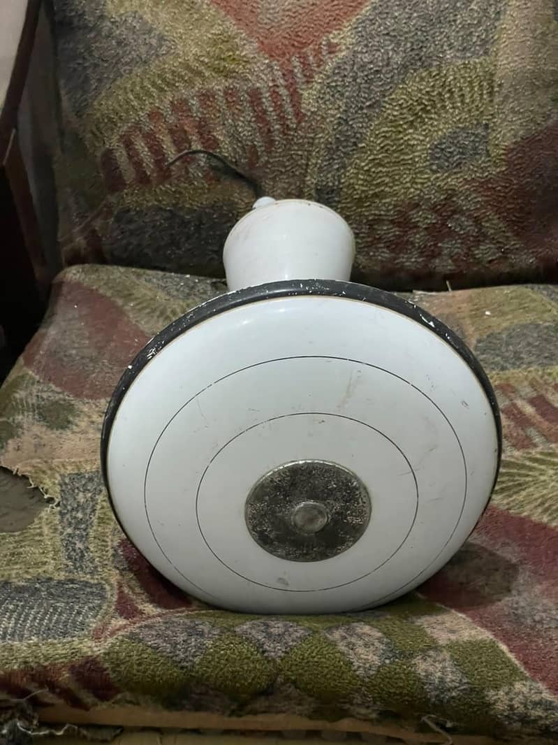 ceiling fan 10