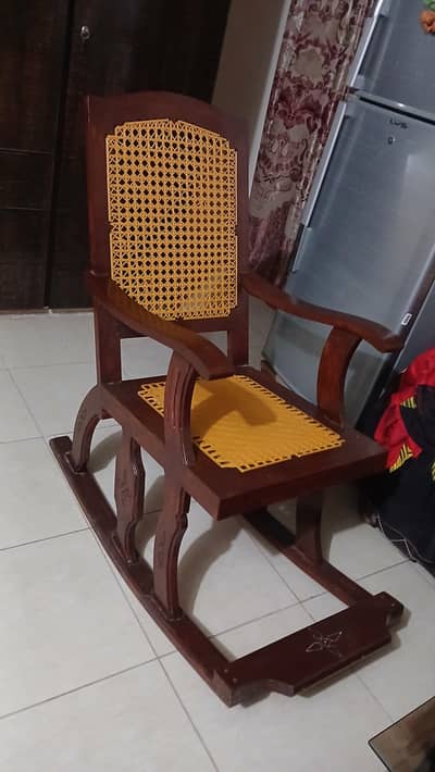 Jholne wali chair for sale