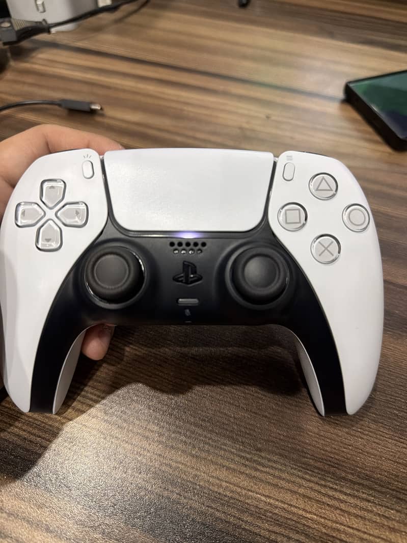 PS5 Controller 0