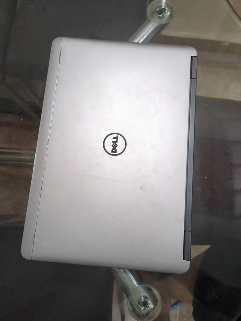 Dell latitude e7240 0