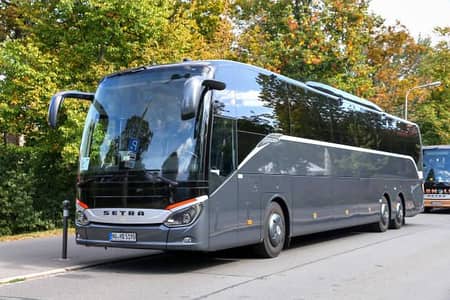 buss hostes