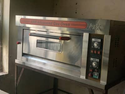 15 days used pizza oven