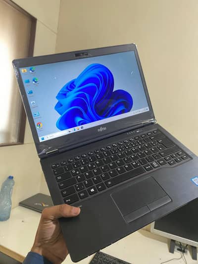 Fujitsu Life book U786
