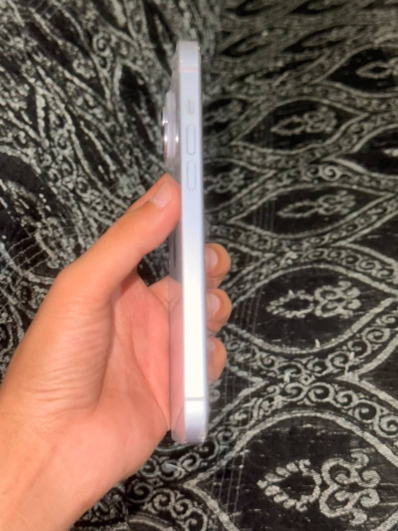 Apple iPhone 14 plus 3