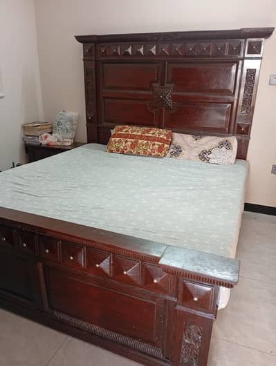 Chenioti Wooden Complete Bed Set