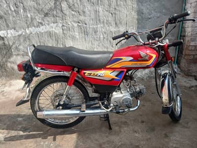 Honda cd70 only 14000 km drive for sale emergency