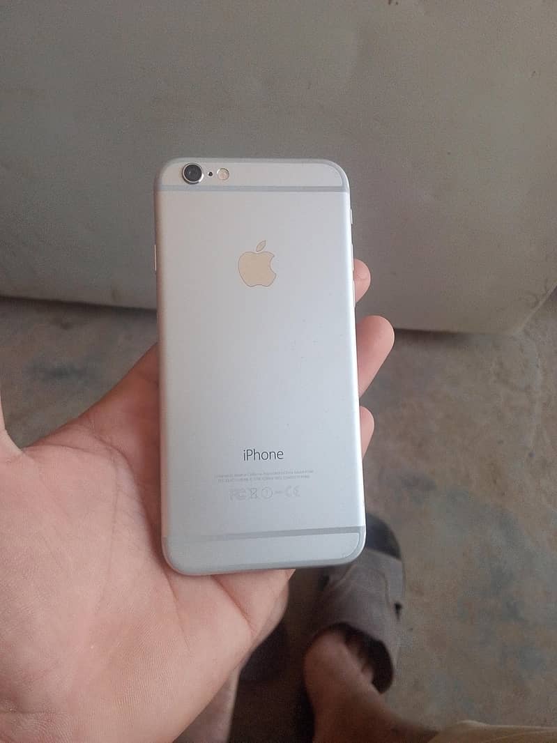 Apple iPhone 6 Plus 0
