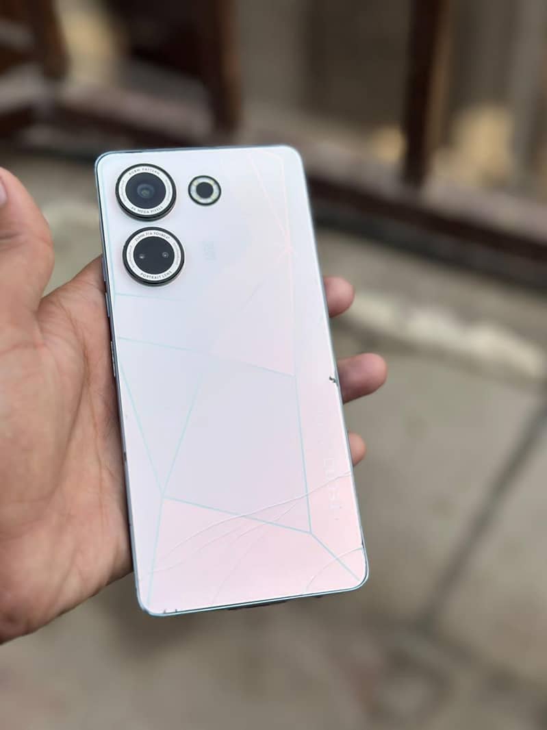 Tecno CAMON 20 1