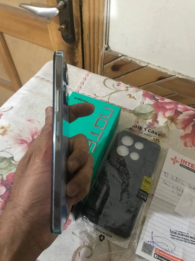 Infinix Note 30 4