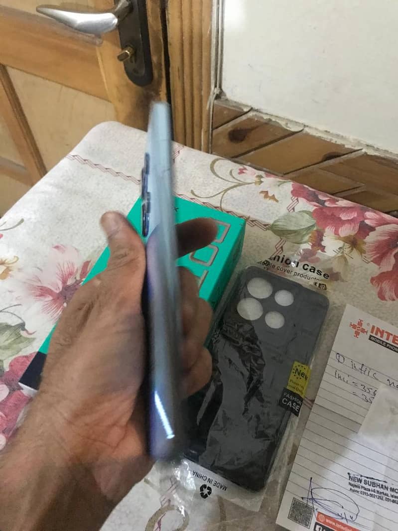 Infinix Note 30 5