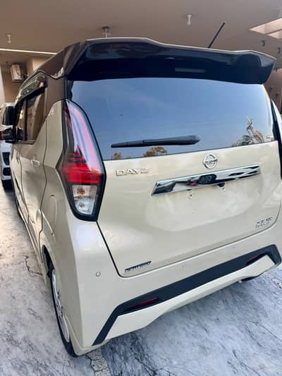 Nissan Dayz highway star 2023 semi hybrid