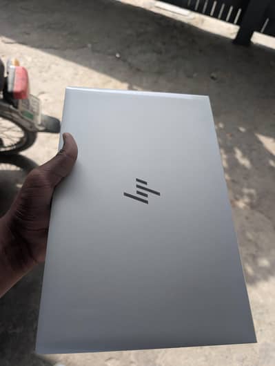 HP EliteBook 840 G8 — Core i5 11th Gen Touch Screen