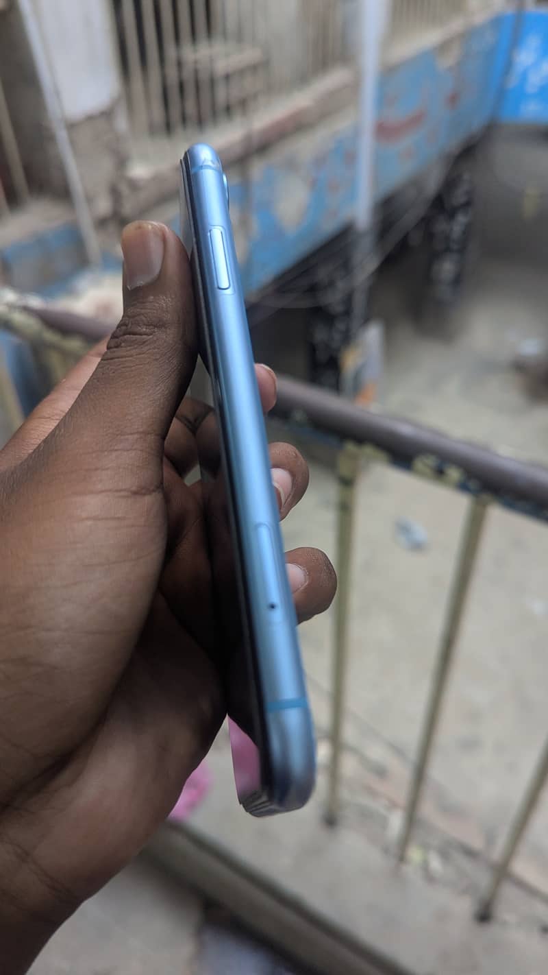 Apple iPhone XR 3