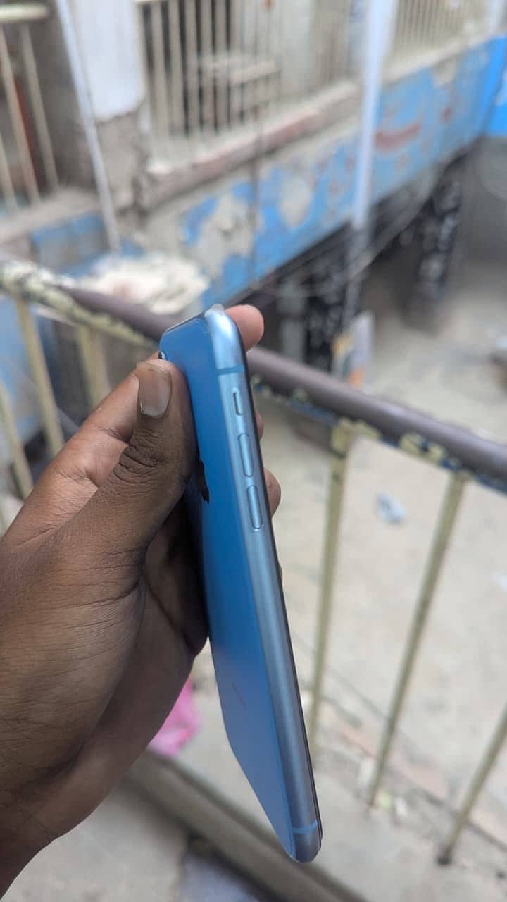 Apple iPhone XR 5