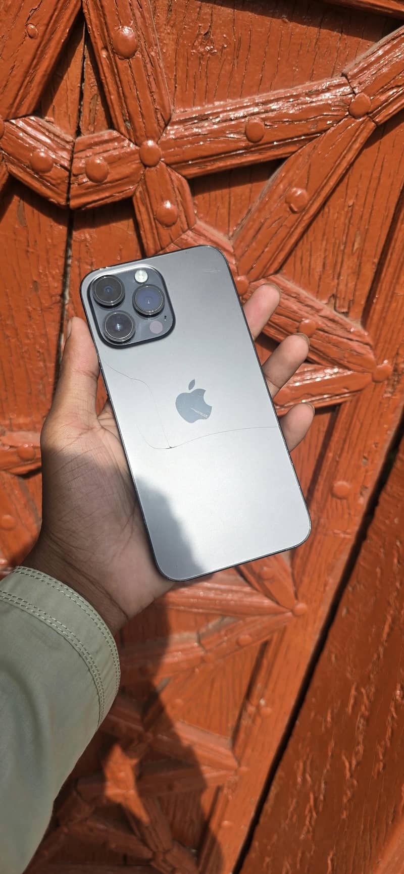 Apple iPhone 14 Pro Max 1